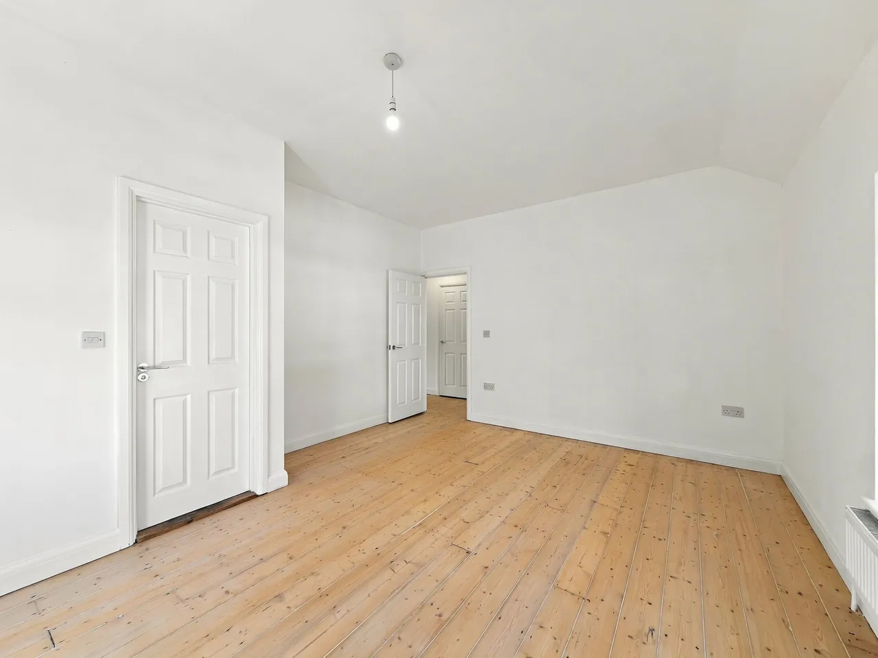 Merthyr Road, Tongwynlais, photo 10