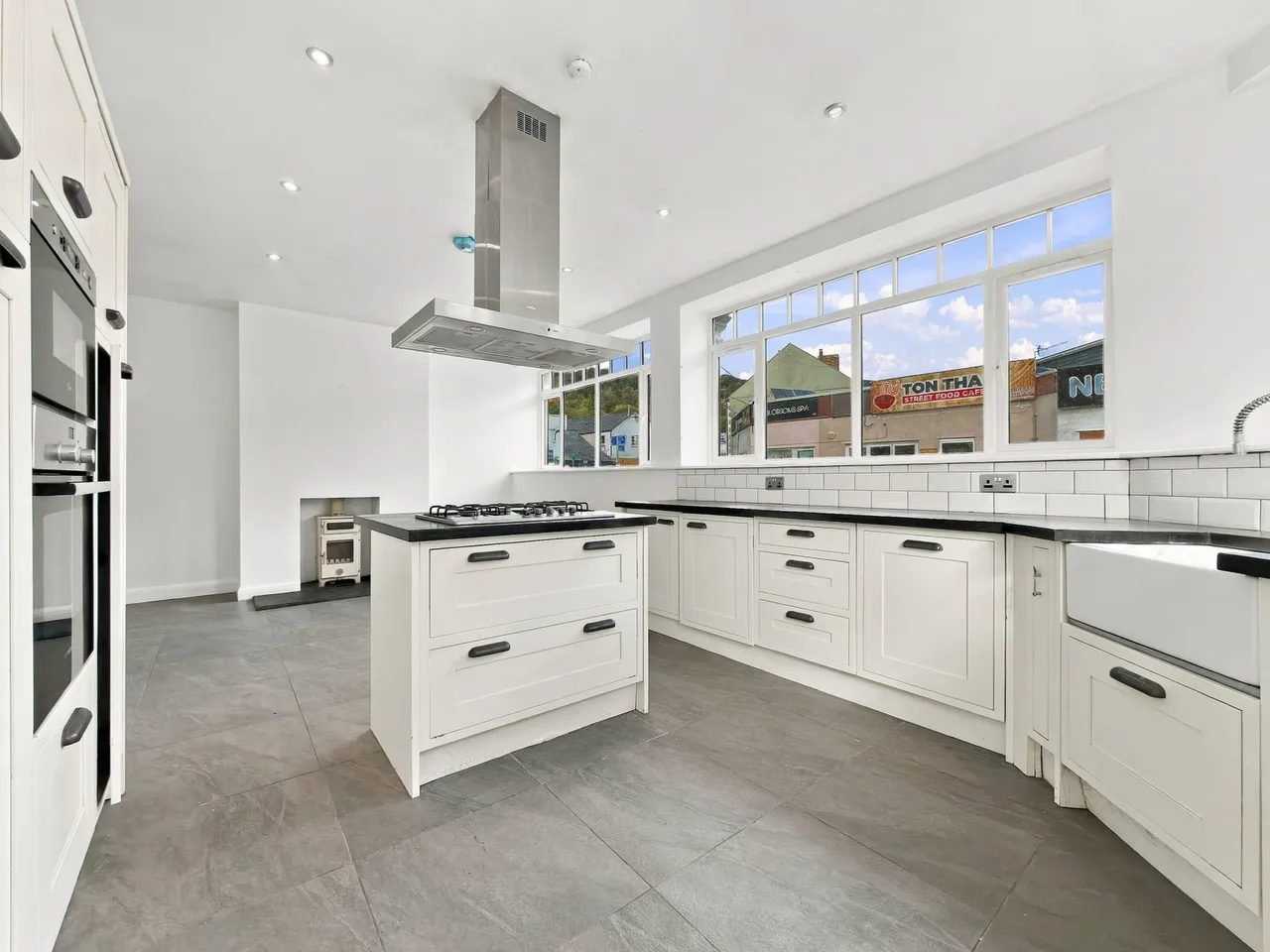 Merthyr Road, Tongwynlais, photo 6