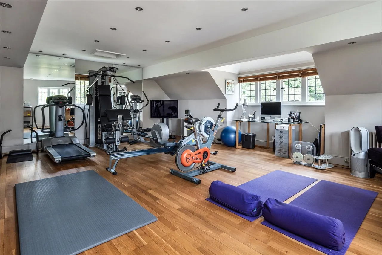 Whitebarn Road, Alderley Edge, SK9, photo 36