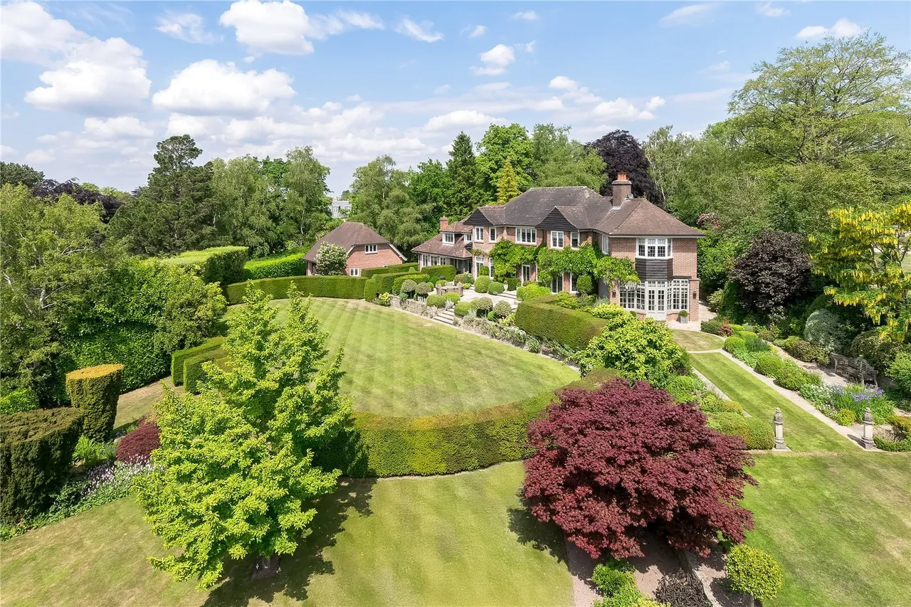 Whitebarn Road, Alderley Edge, SK9, photo 37