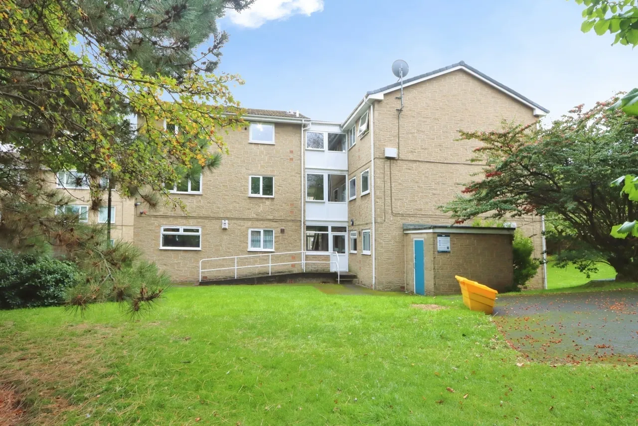 2 bed flat for sale, Park Grange Croft, Sheffield, S2