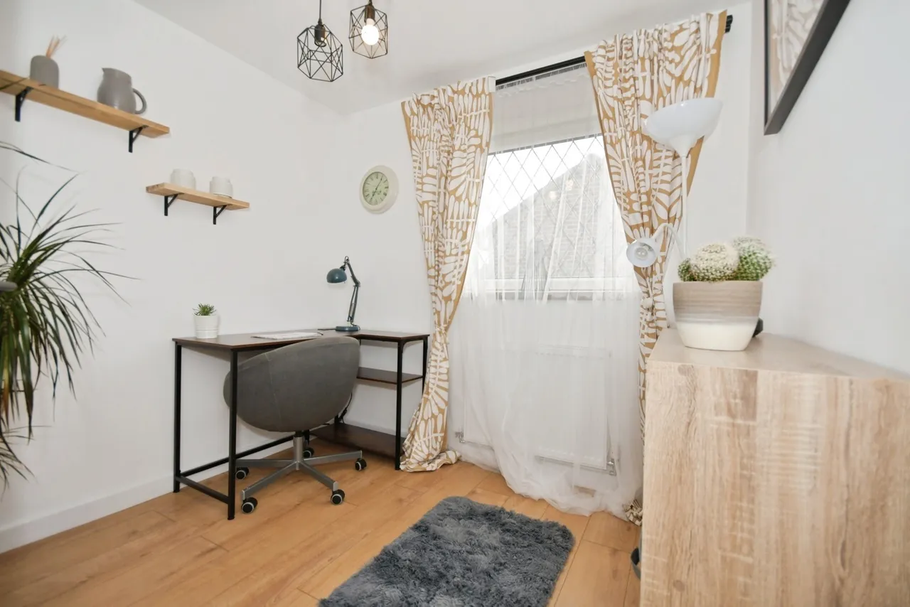 Marina Rise, Darfield, Barnsley, S73, photo 11