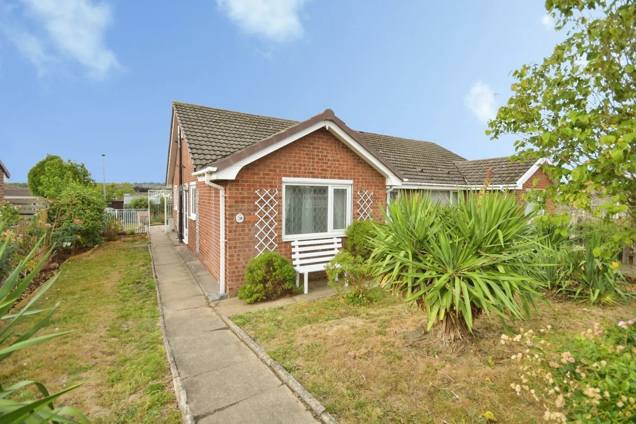 Marina Rise, Darfield, Barnsley, S73, photo 21