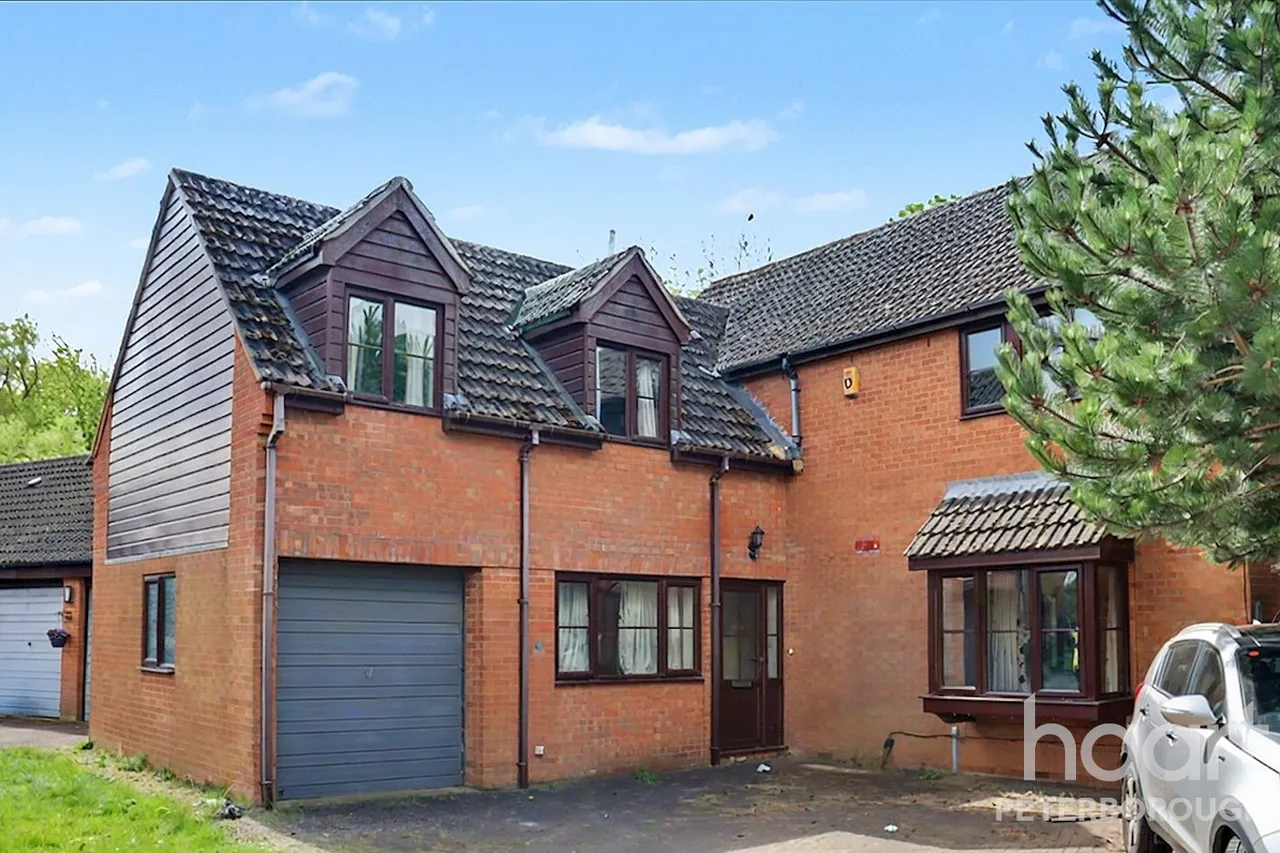 5 bed house for sale, Dry Leys, Orton Longueville, PE2
