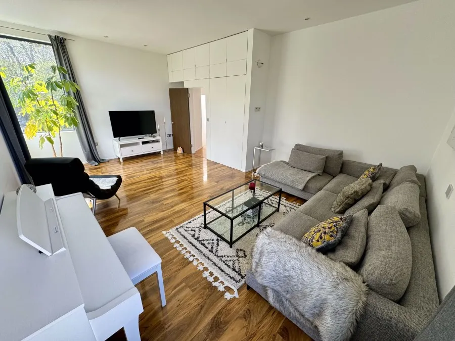 House Under Offer with 4 bedrooms in Newhall, Harlow, CM17, photo 5