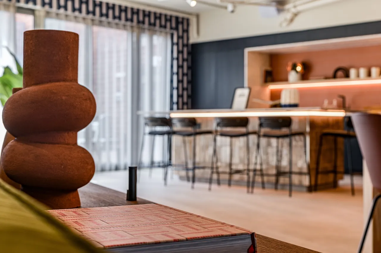 Flat 208, Mahogany Apartments, London, photo 9