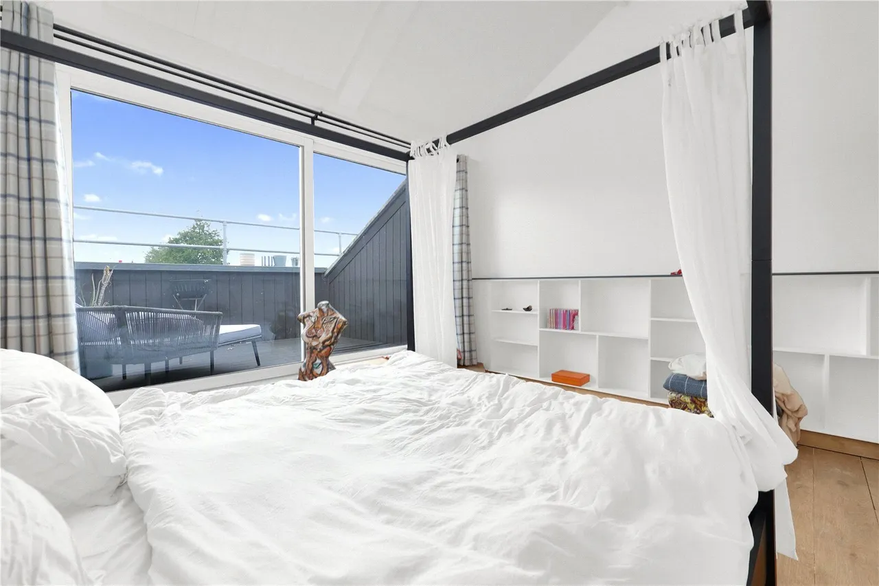 Goswell Road, Clerkenwell, EC1V, photo 3