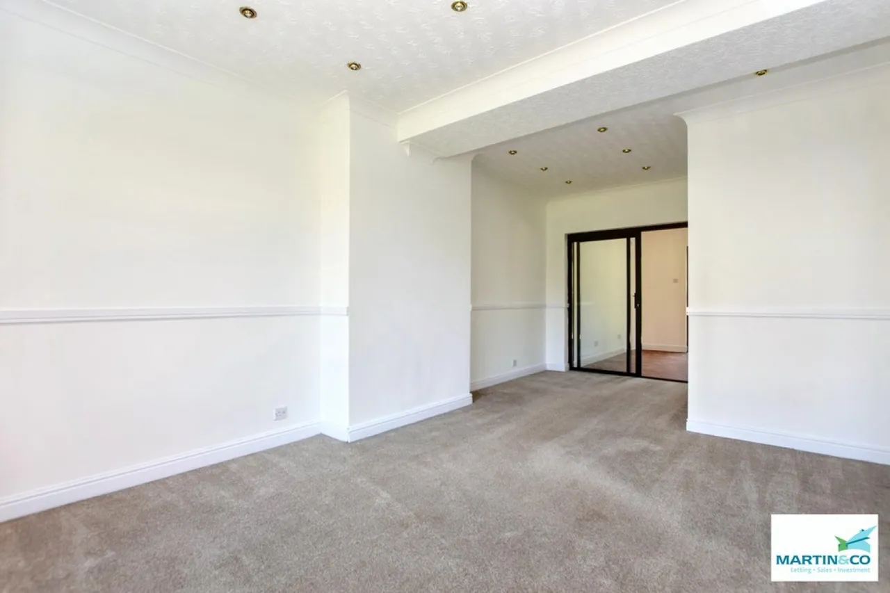Burleigh Road, Hinckley, photo 5