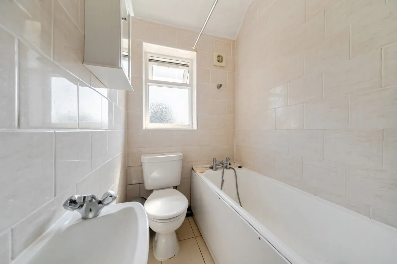 Downham Way, BR1, photo 9