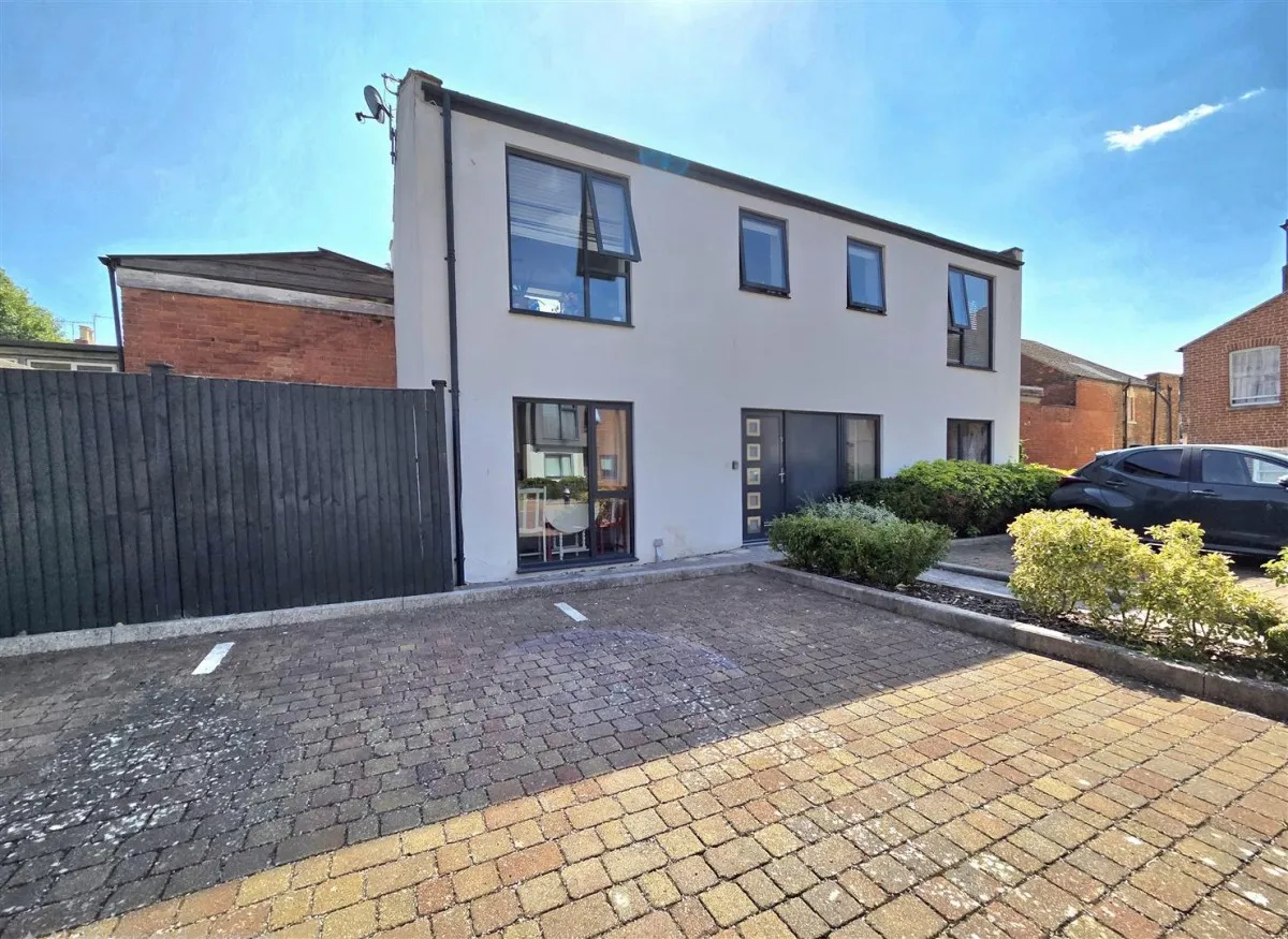 2 bed flat for sale, Albion Mews, Gloucester, GL1