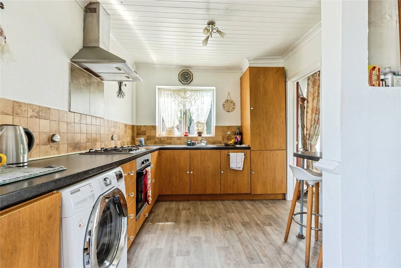 Malton Avenue, Whitefield, M45, photo 6