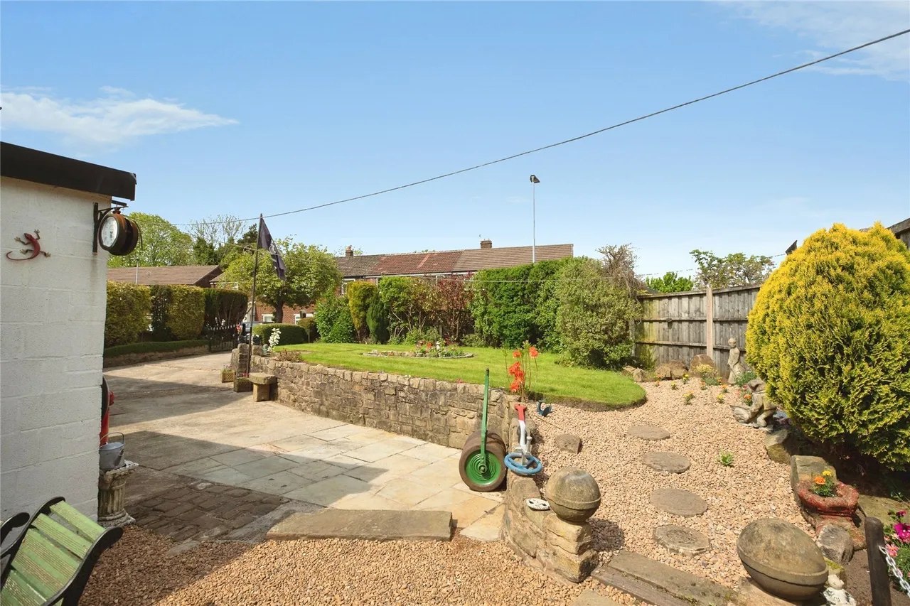 Malton Avenue, Whitefield, M45, photo 3