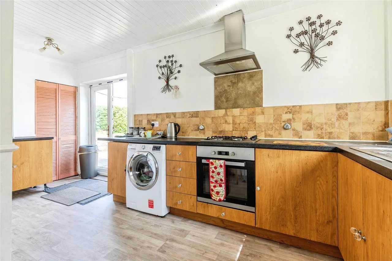 Malton Avenue, Whitefield, M45, photo 4