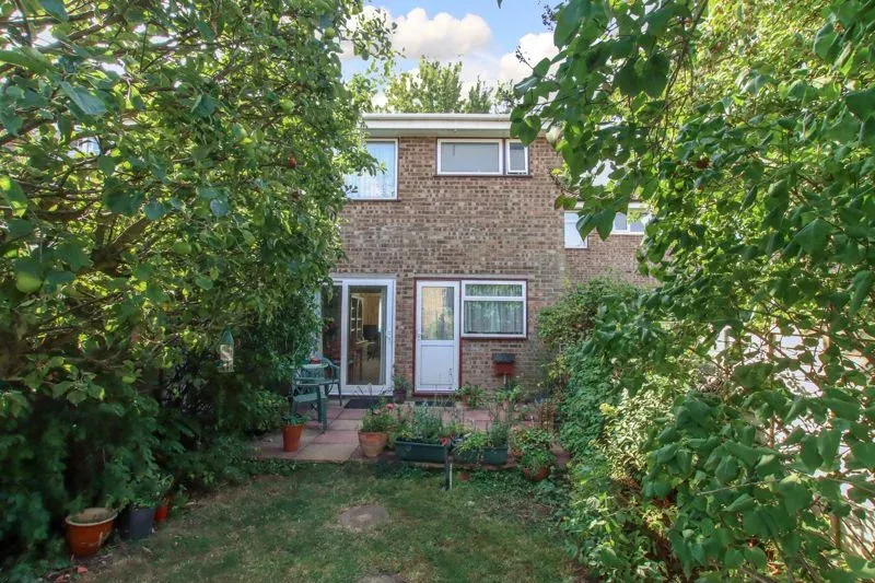 Burns Drive, Hemel Hempstead, Hertfordshire, HP2 7NR, photo 12