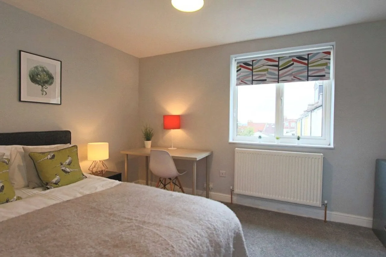 Selworthy Road, Knowle, BS4, photo 13