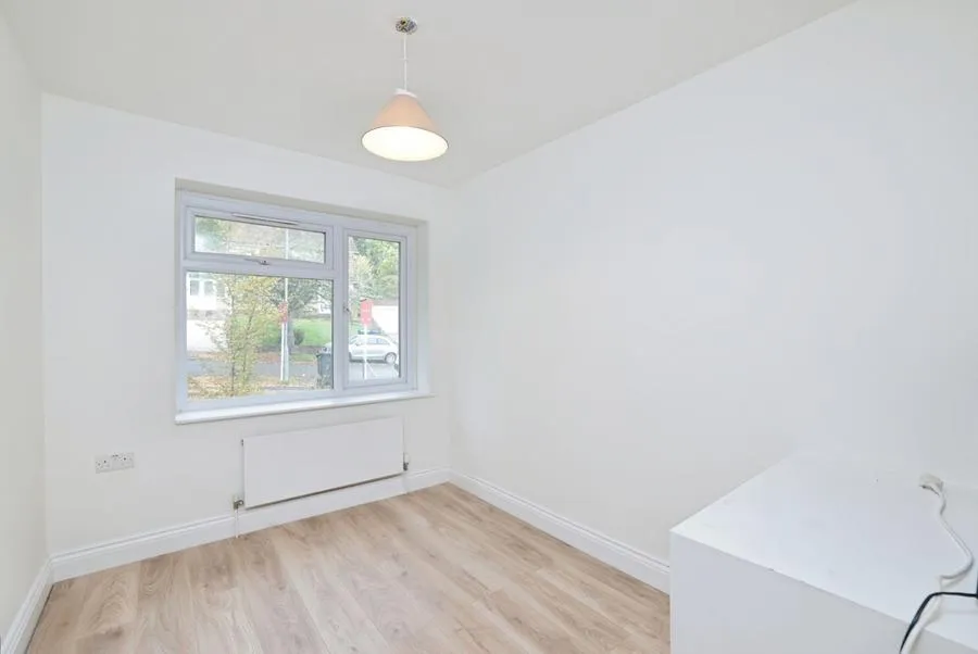 Deeds Grove, High Wycombe, HP12, photo 6