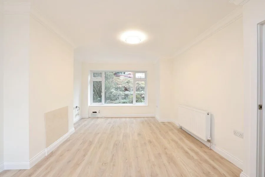 Deeds Grove, High Wycombe, HP12, photo 3
