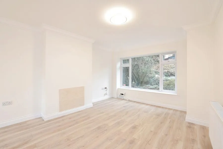 Deeds Grove, High Wycombe, HP12, photo 2
