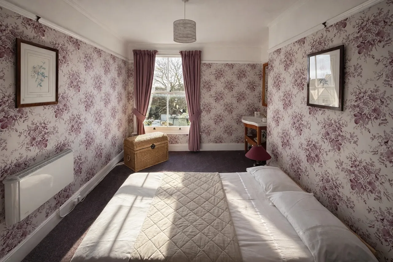 Ashburton Road, Gosport, photo 9