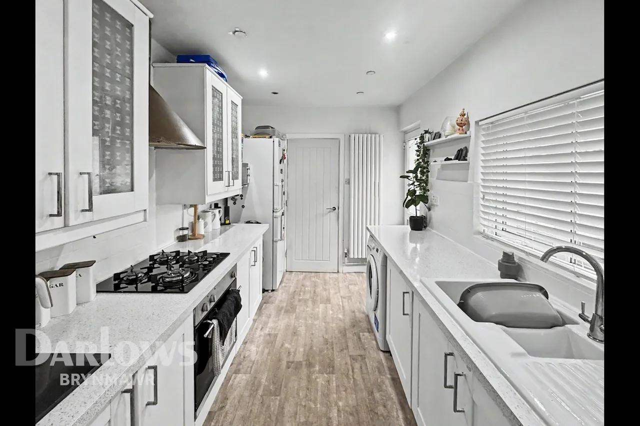 King Street, Brynmawr, photo 7