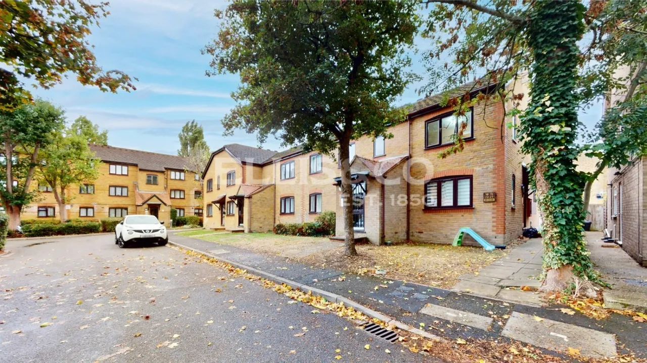 Caroline Close, West Drayton, UB7, photo 13