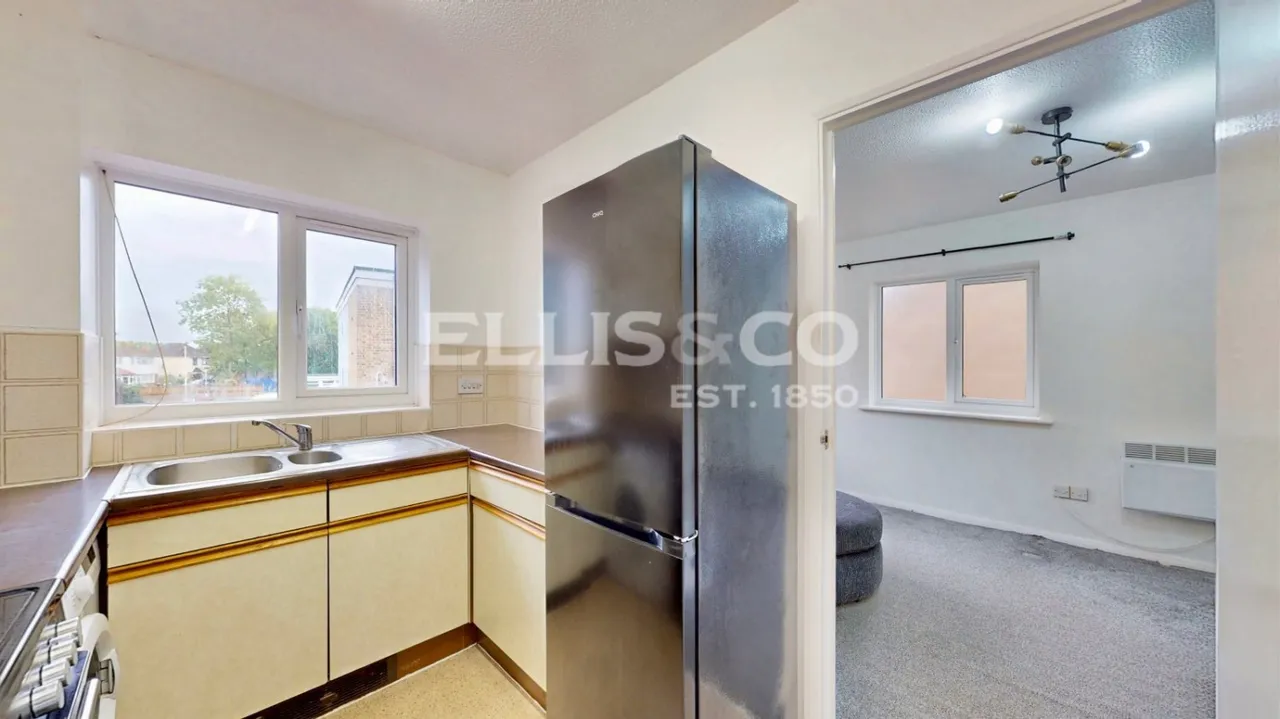 Caroline Close, West Drayton, UB7, photo 6