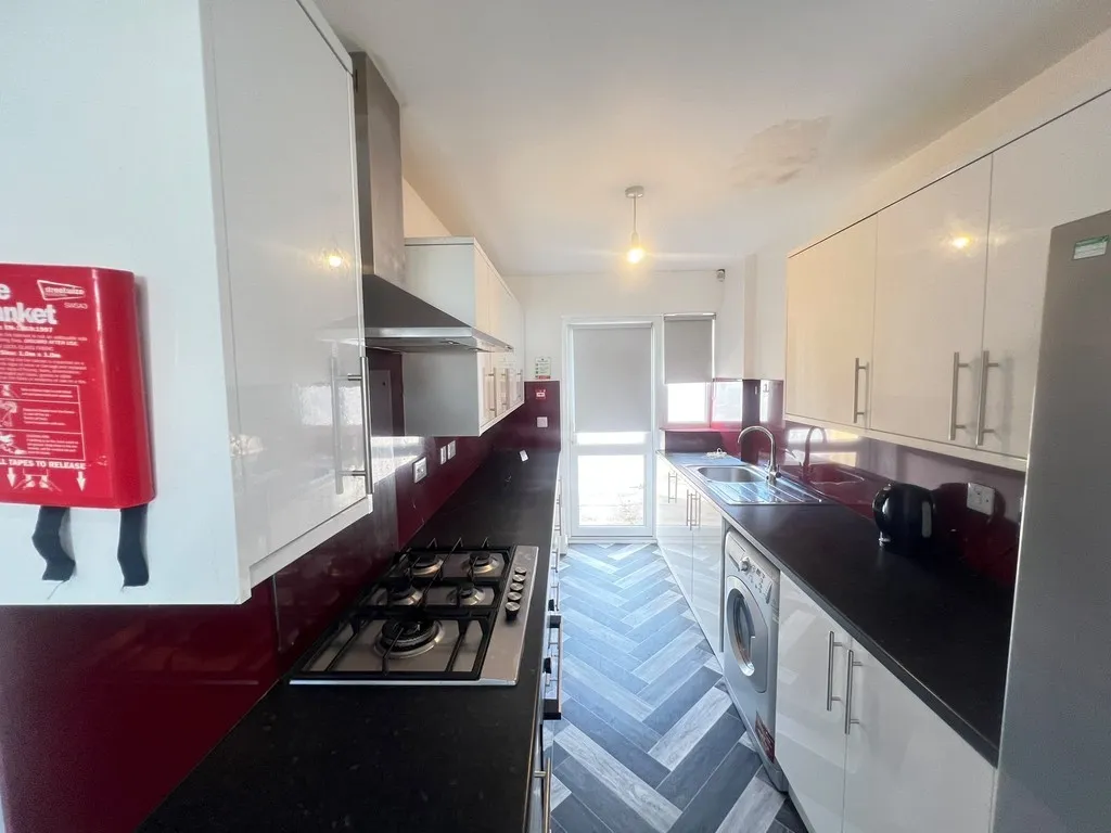 Founder Close, Canley, photo 3