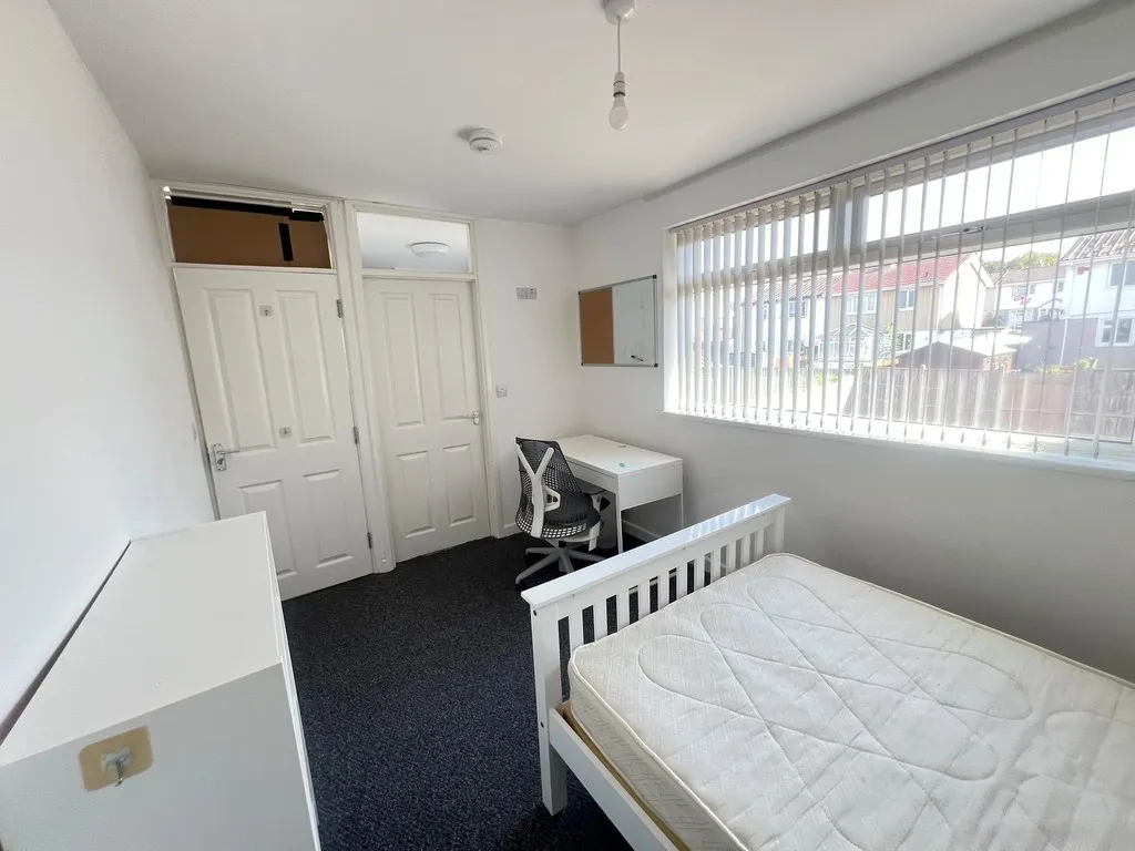 Founder Close, Canley, photo 7