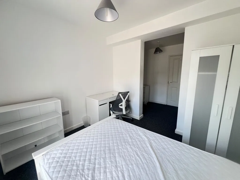 Founder Close, Canley, photo 17