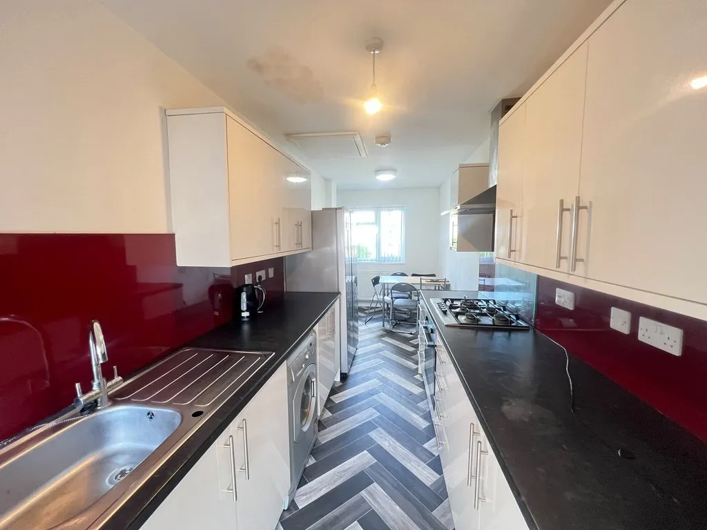 Founder Close, Canley, photo 4