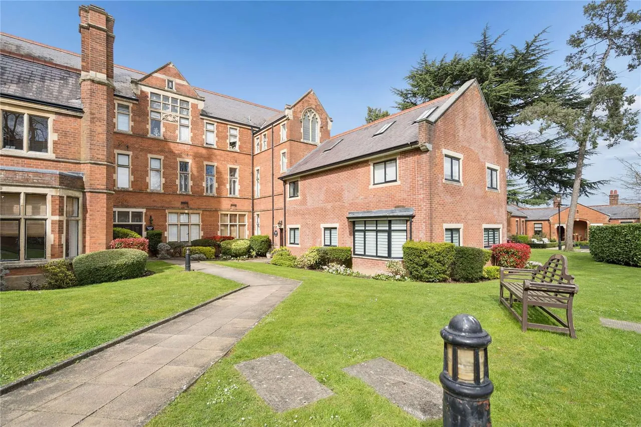 King Edward Place, Bushey, Hertfordshire, WD23 2RH, photo 12