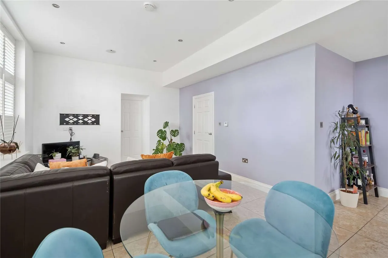 King Edward Place, Bushey, Hertfordshire, WD23 2RH, photo 3