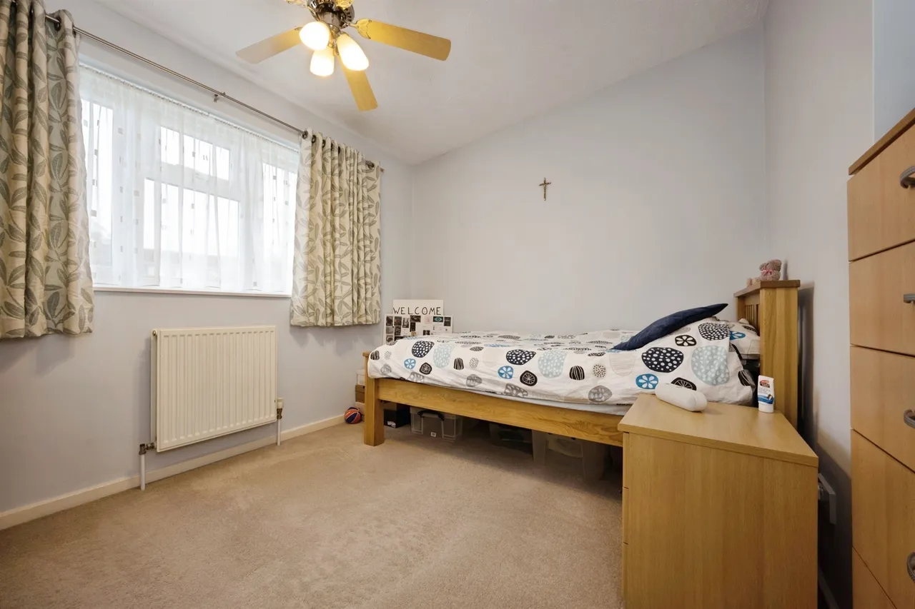 Dolphin Place, Aylesbury, HP21, photo 13