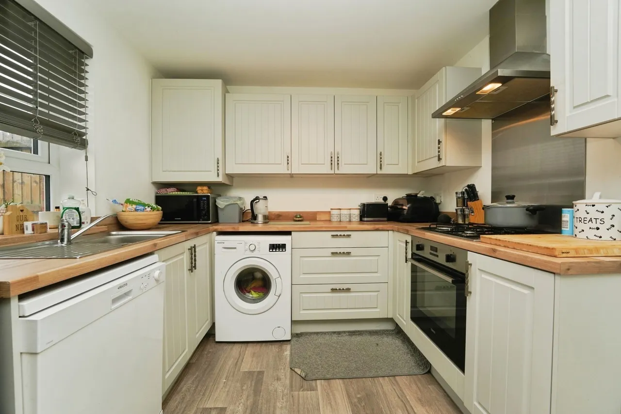 Cooke Way, Lydney, Gloucestershire, GL15, photo 4