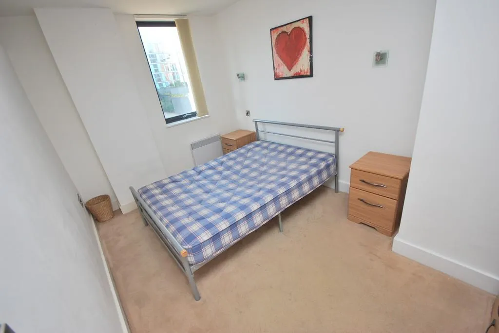 Advent House, M4, photo 4