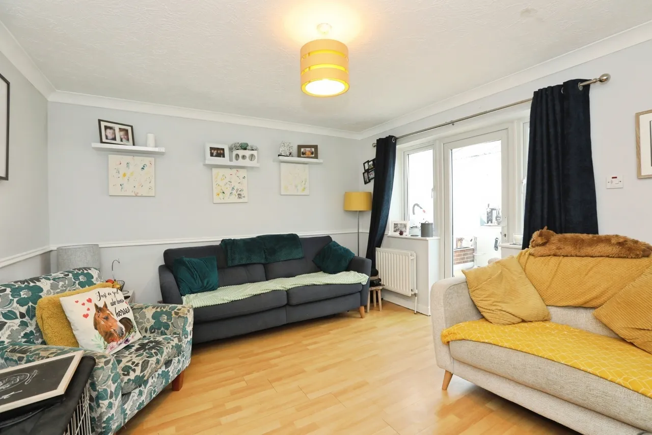 Langstone Close, Maidenbower, RH10, photo 2