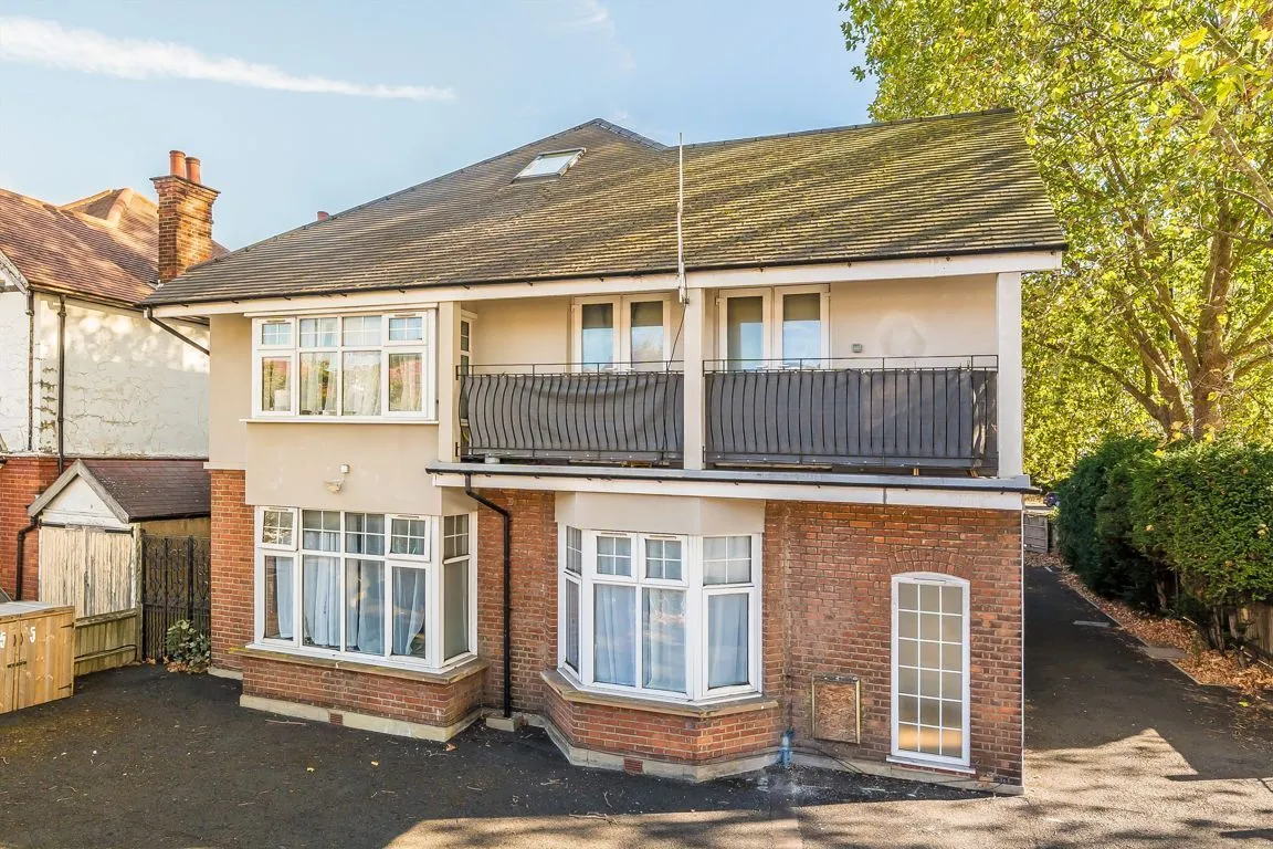 2 bed property to rent, London Road, TW1