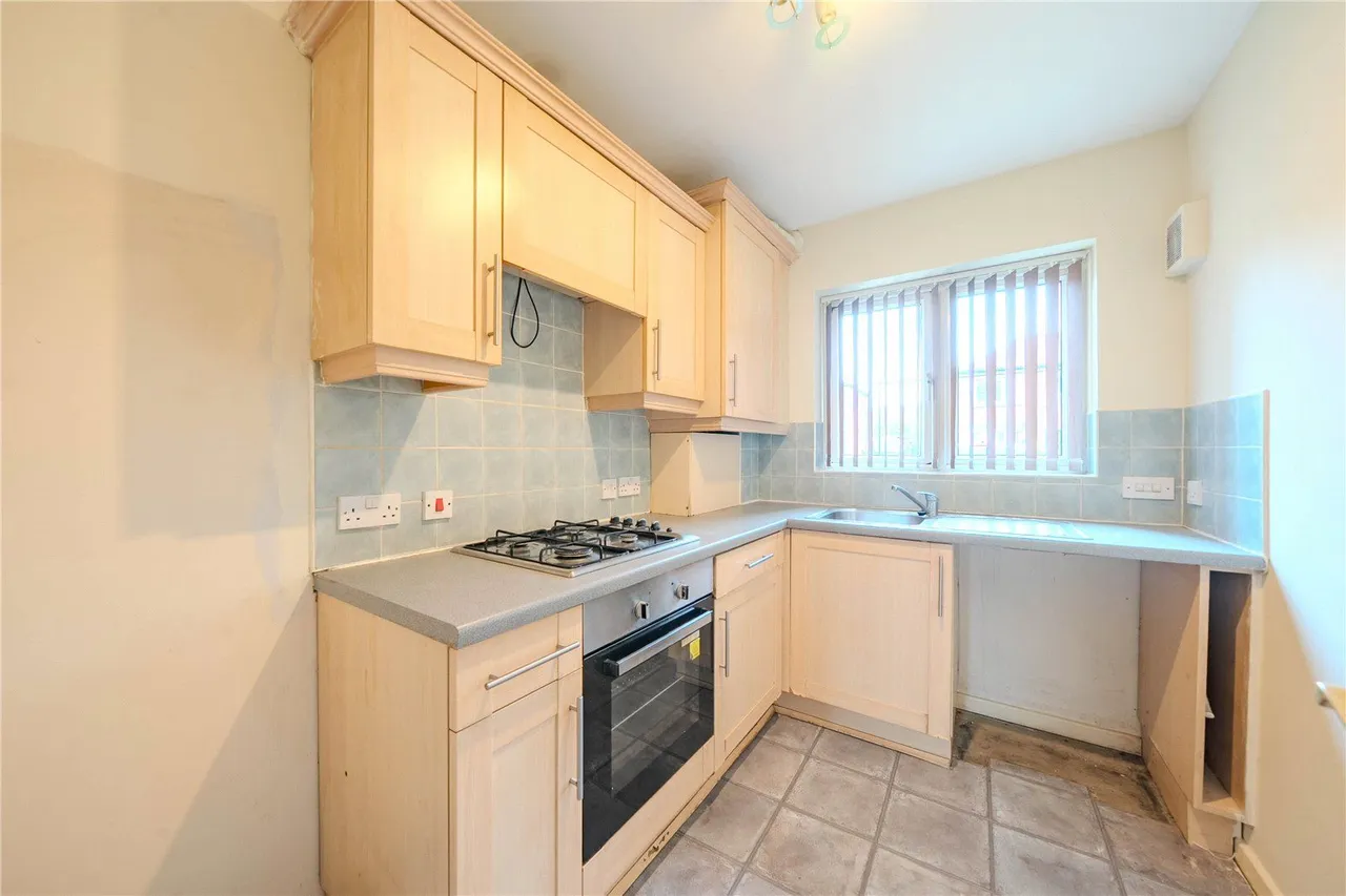 Windsor Court, Bramley, LS13, photo 4