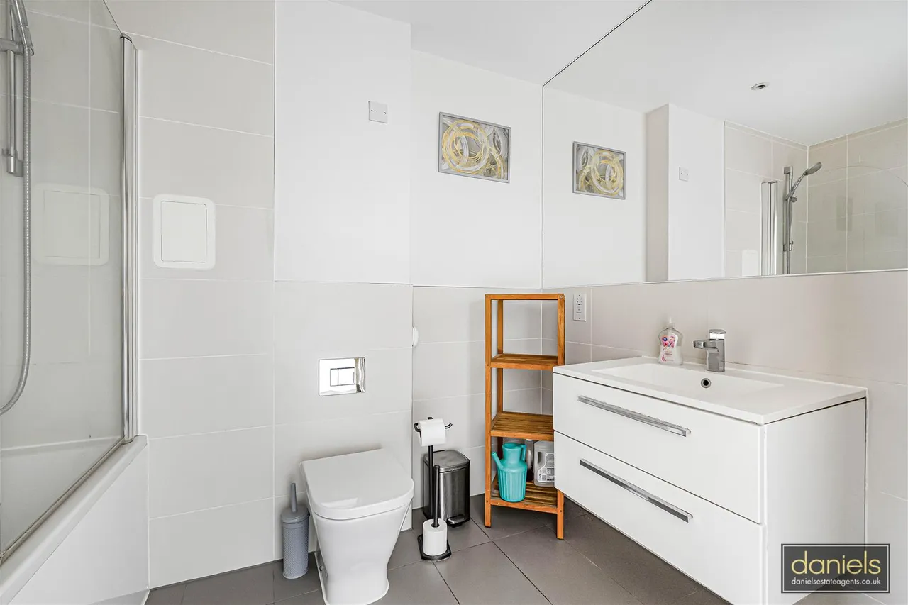 Williams Way, Wembley, HA0, photo 8