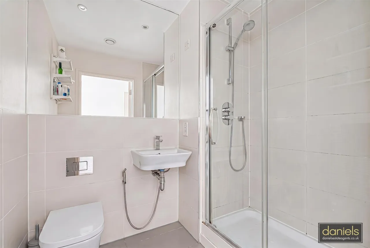 Williams Way, Wembley, HA0, photo 7