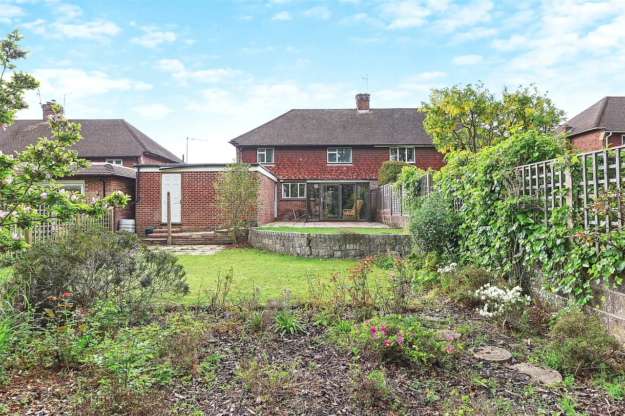 Chestnut Copse, Hurst Green, RH8, photo 2