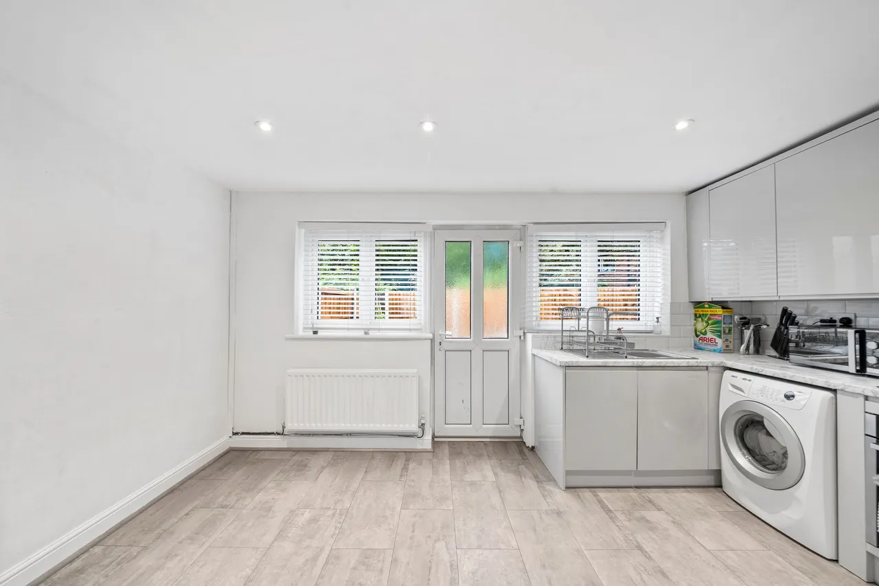 Dalton Grove, Ashton-In-Makerfield, Wigan, Wigan, WN4 9TW, photo 9