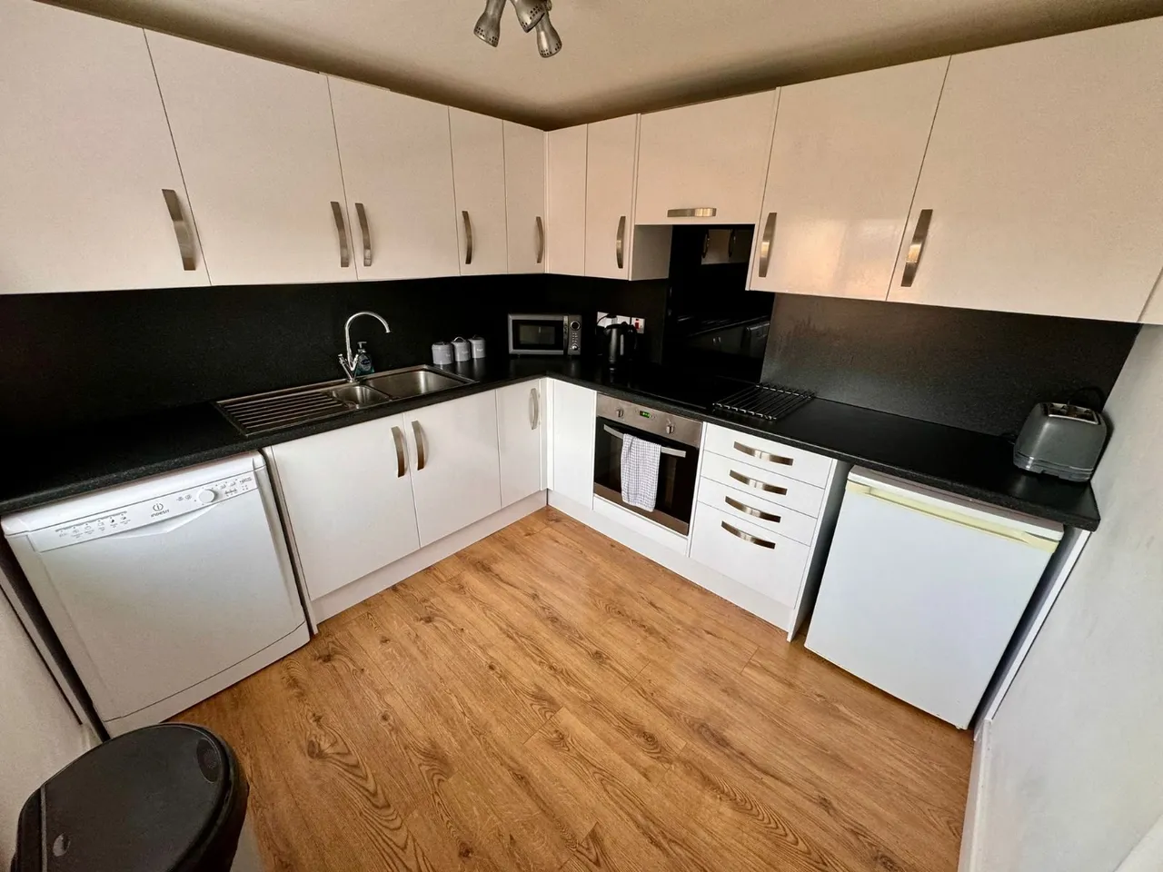 Ben Rhydding Drive, Ilkley, LS29, photo 2