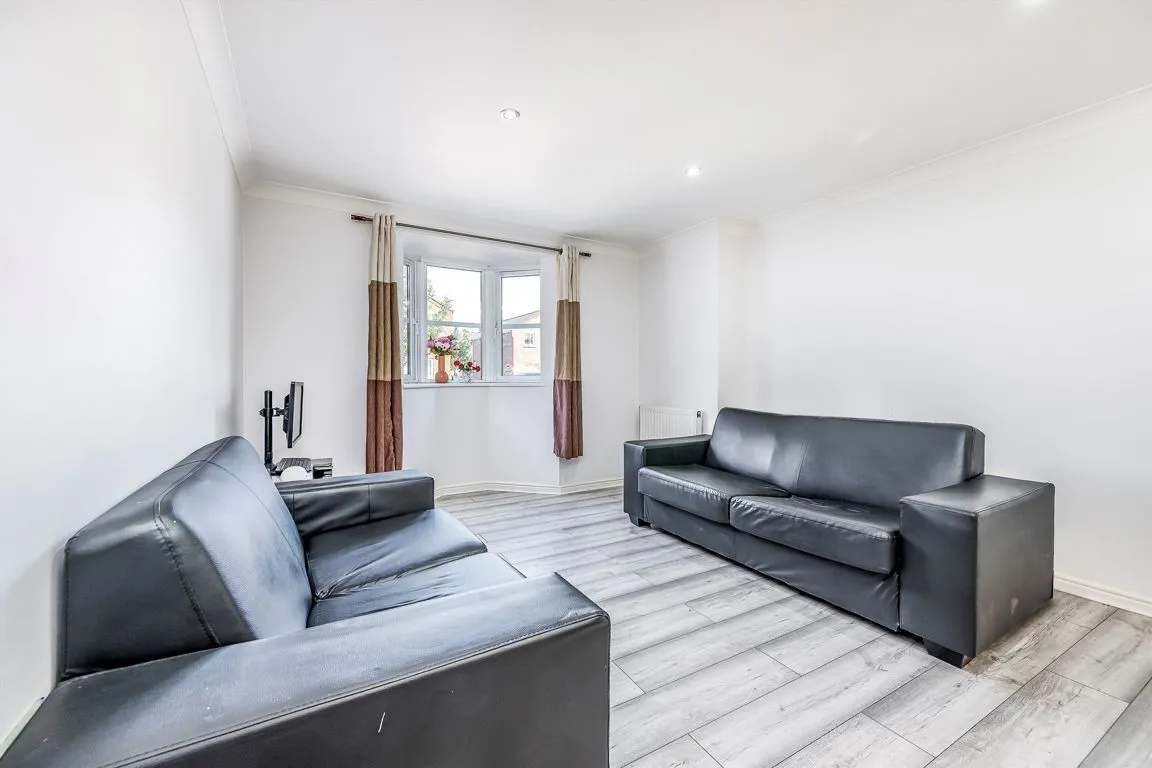 Amelia Close, W3, photo 4