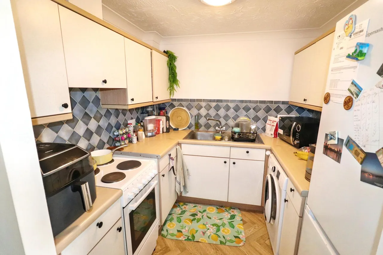 Abbey House, Spalding, PE11, photo 2
