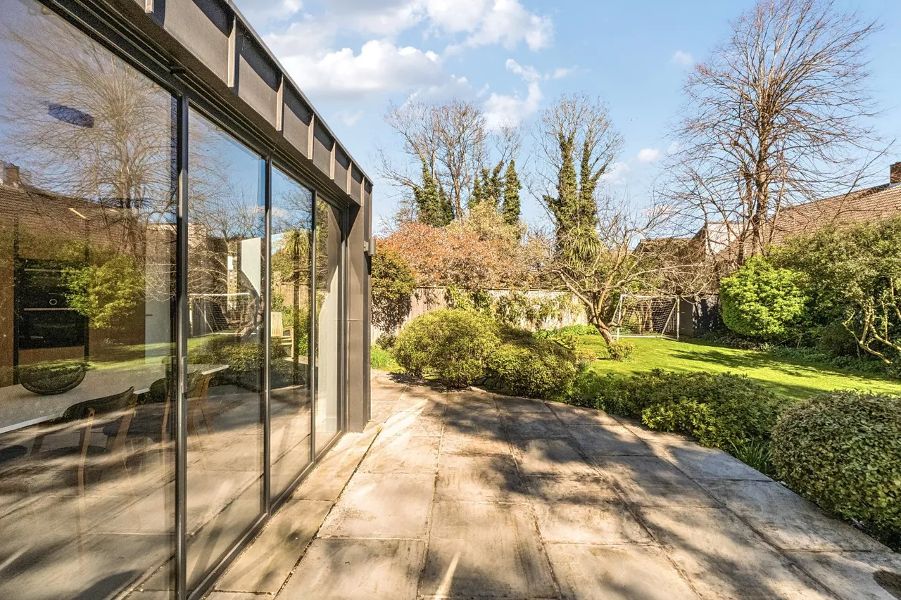 St. Julian's Close, Streatham Common, SW16, photo 17