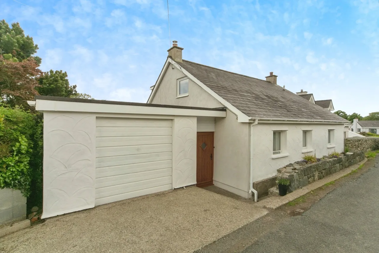 Rhostryfan, Caernarfon, LL54, photo 14