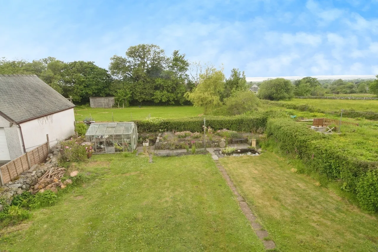 Rhostryfan, Caernarfon, LL54, photo 4