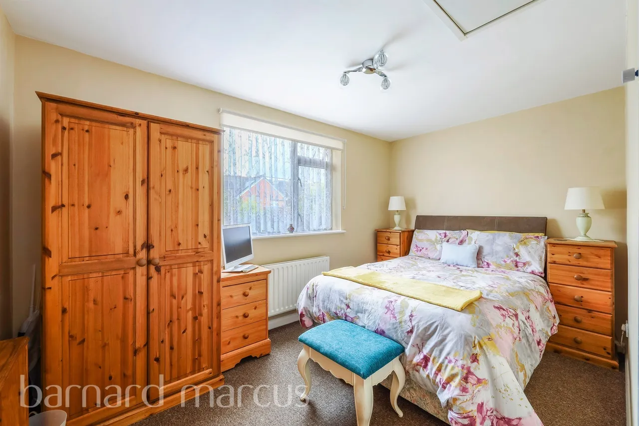 Ifold Road, Redhill, photo 10