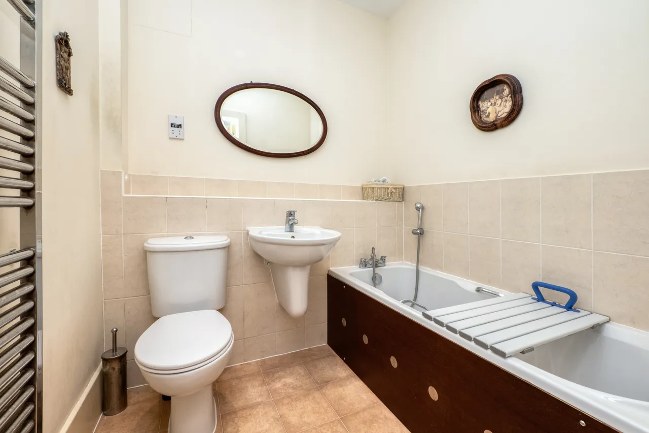 Killick Mews, Cheam, SM3, photo 15